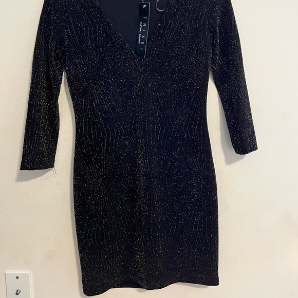 Mini long sleeve v neck dress - Picture 5 of 5